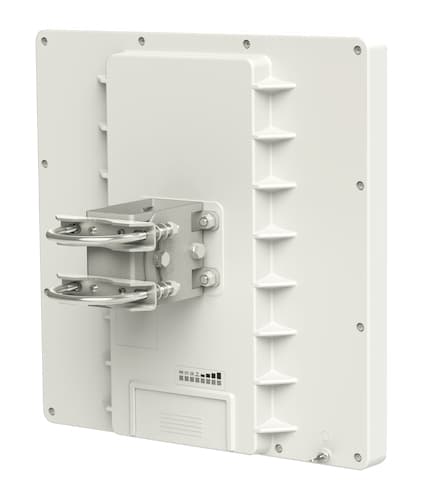 MikroTik RBQRTG-2SHPnD - MikroTik QRT 2 2.4 GHz 20KM PTP AP