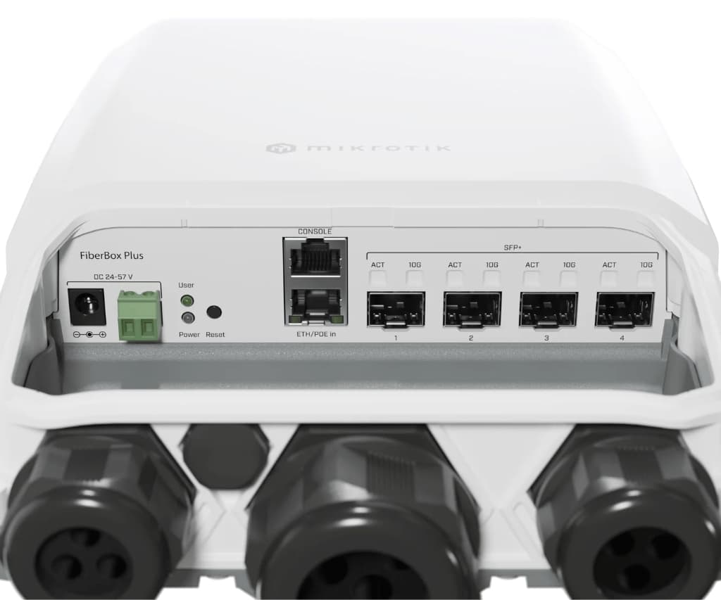 MikroTik FiberBox Plus IP66 dış ortam 10 G fiber switch • 4× SFP+ • 1× RJ45 PoE-in • ARM CPU